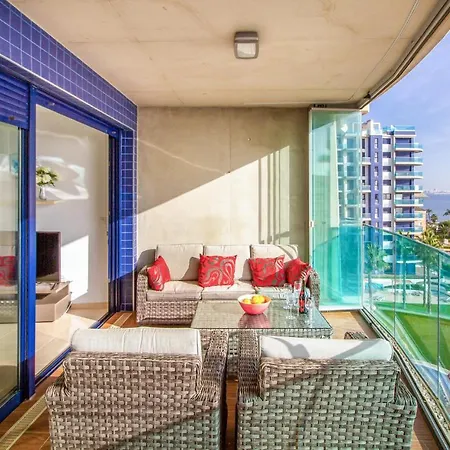 Apartment 2 Bedroom Stunning In *